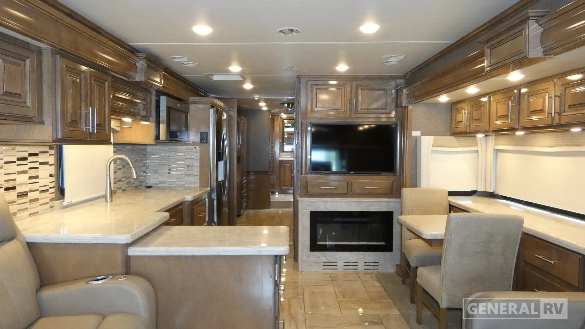 2020 Thor Motor Coach Venetian R40 - Photo 3