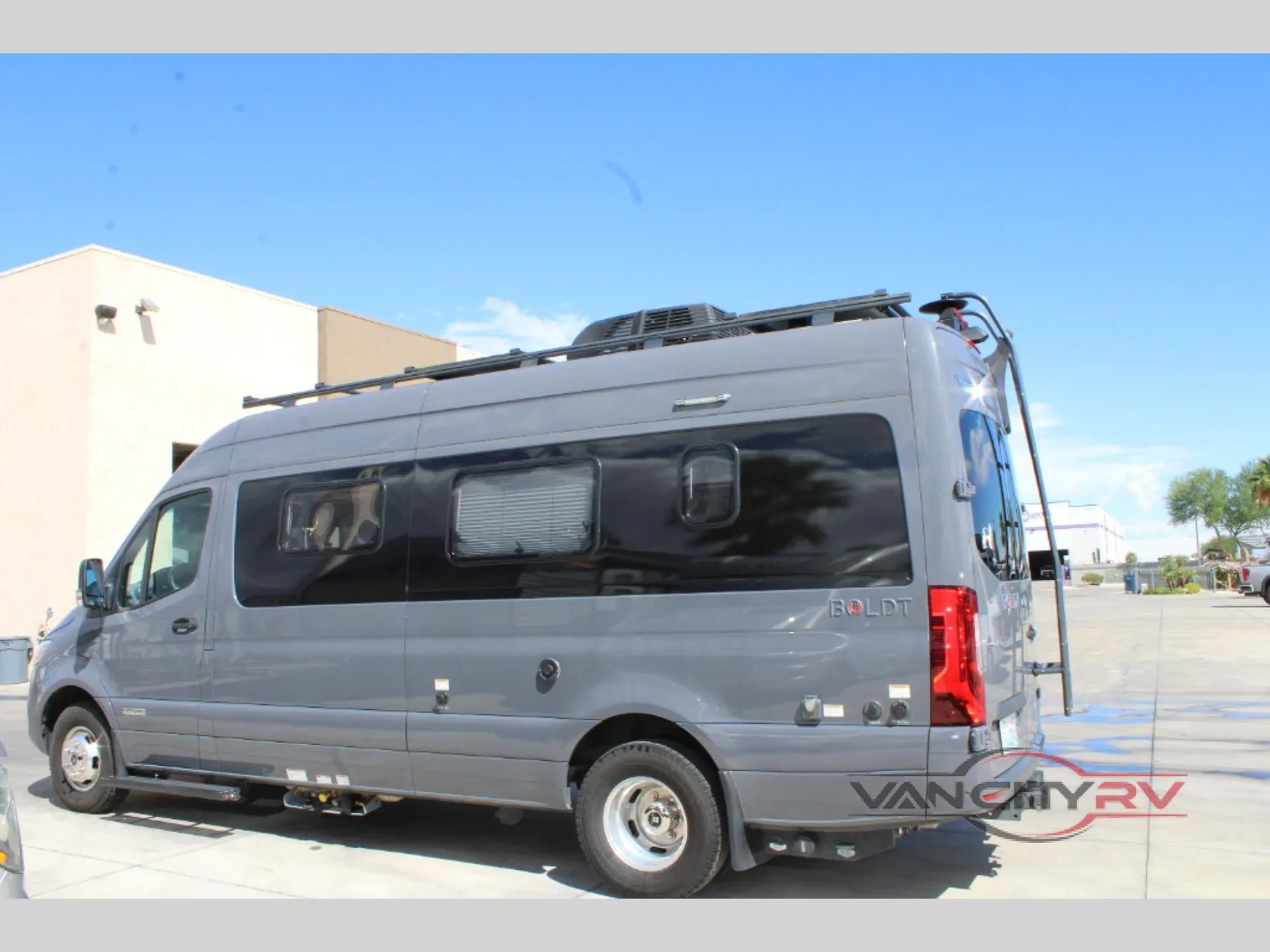 2020 Winnebago Boldt 70KL - Photo 3