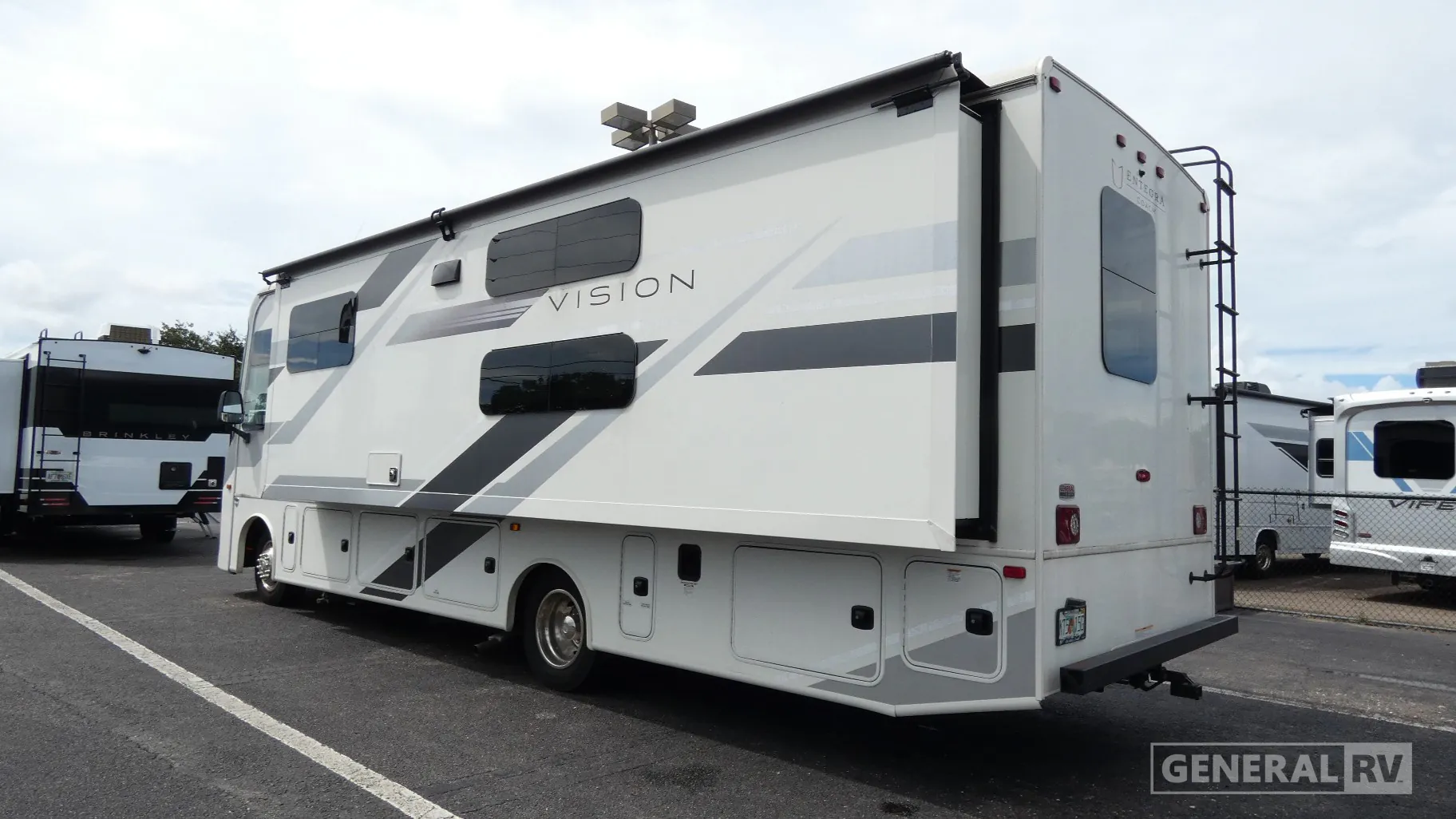 2024 Entegra Coach Vision 29F - Photo 4
