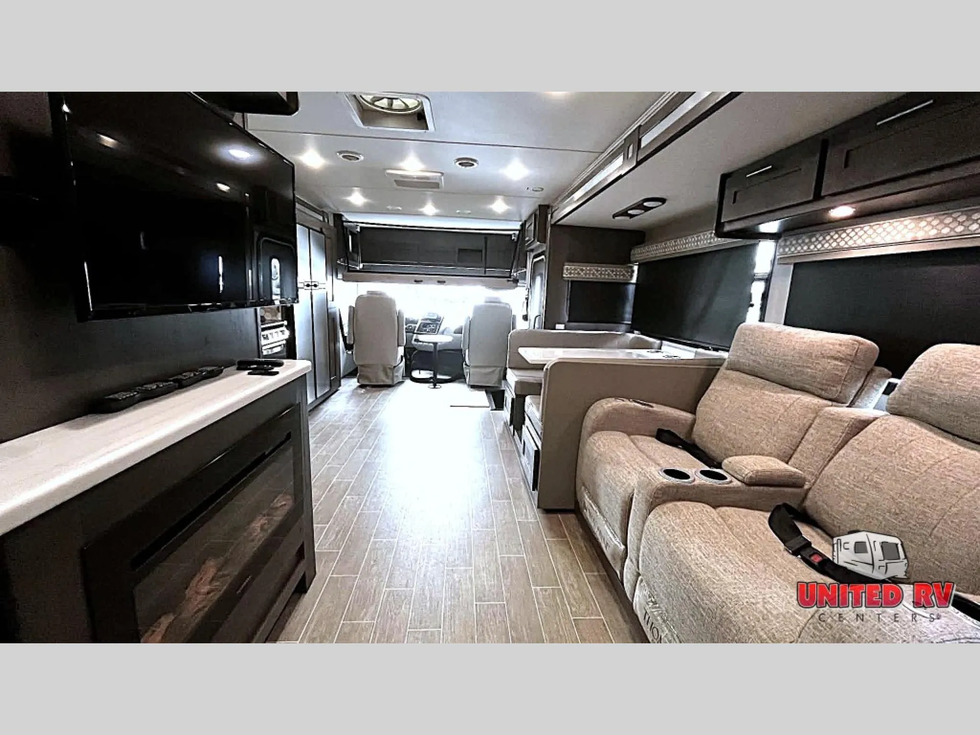 2022 Forest River Georgetown 5 Series GT5 34H5 — Photo 5