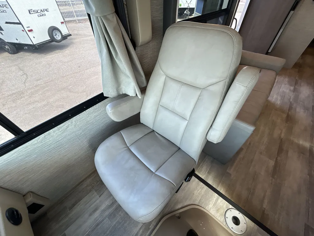 2022 Thor Motor Coach Freedom Traveler A32, Photos photo 29