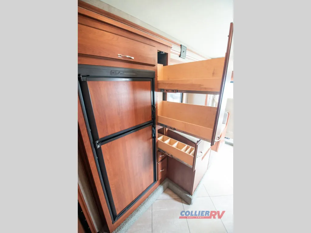 2015 Fleetwood Flair 26E, Photos photo 16
