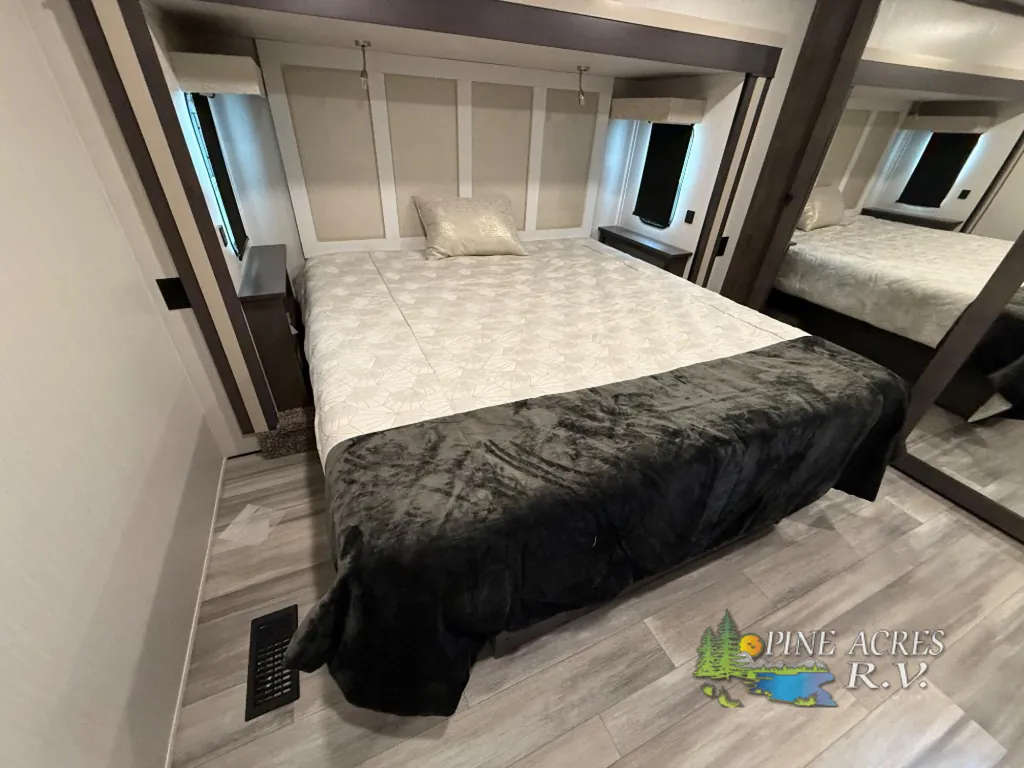 2022 Forest River Cedar Creek Champagne Edition 38EL, Photos photo 33