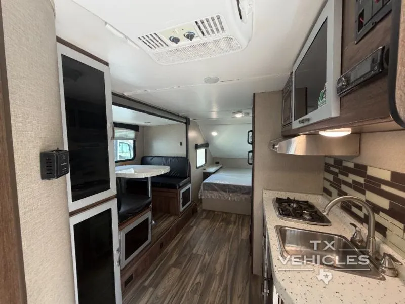 2019 Travel Lite Falcon 27BHK - Photo 4