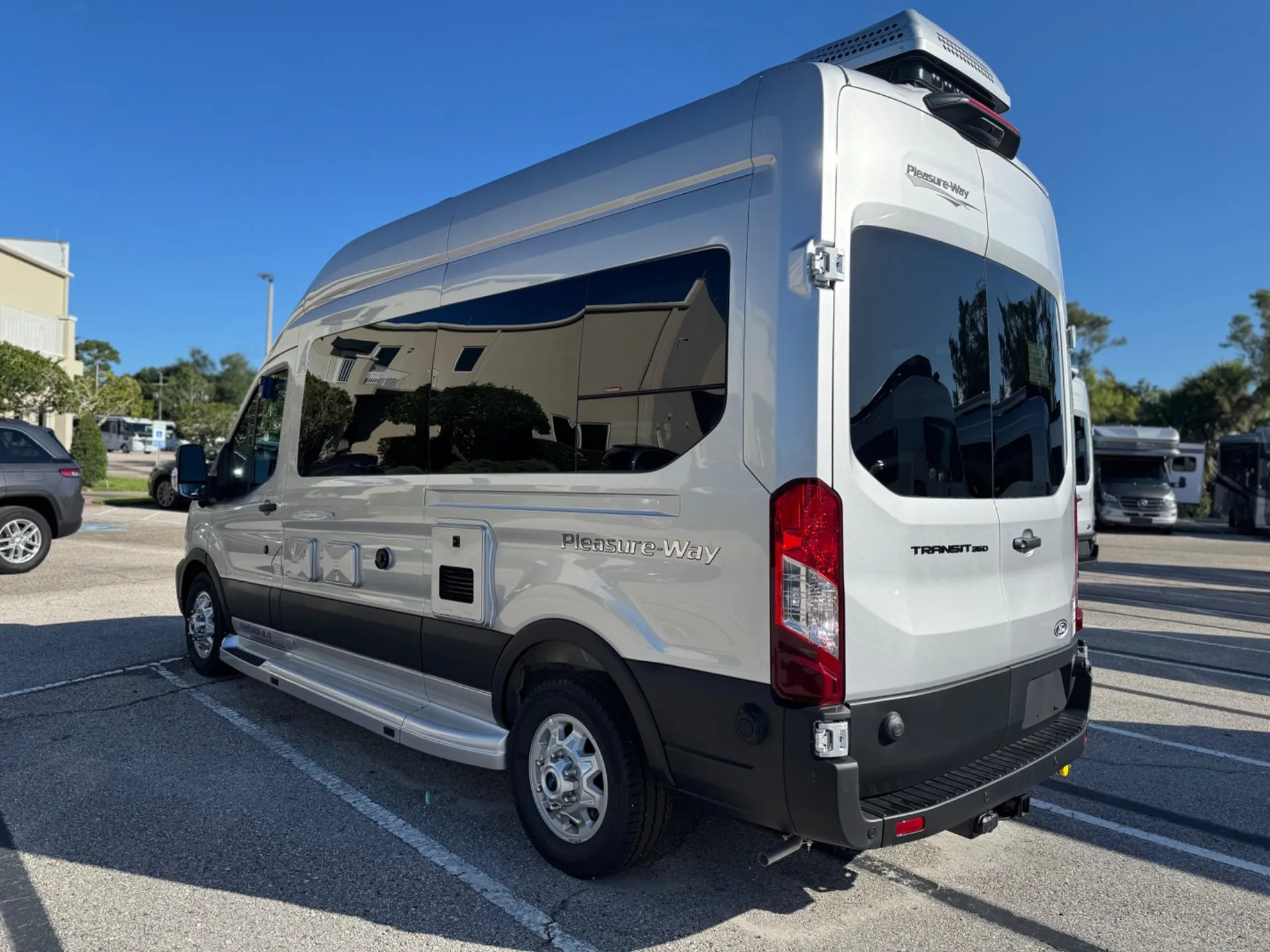 2027 Pleasure-Way Ontour 2 - Photo 4