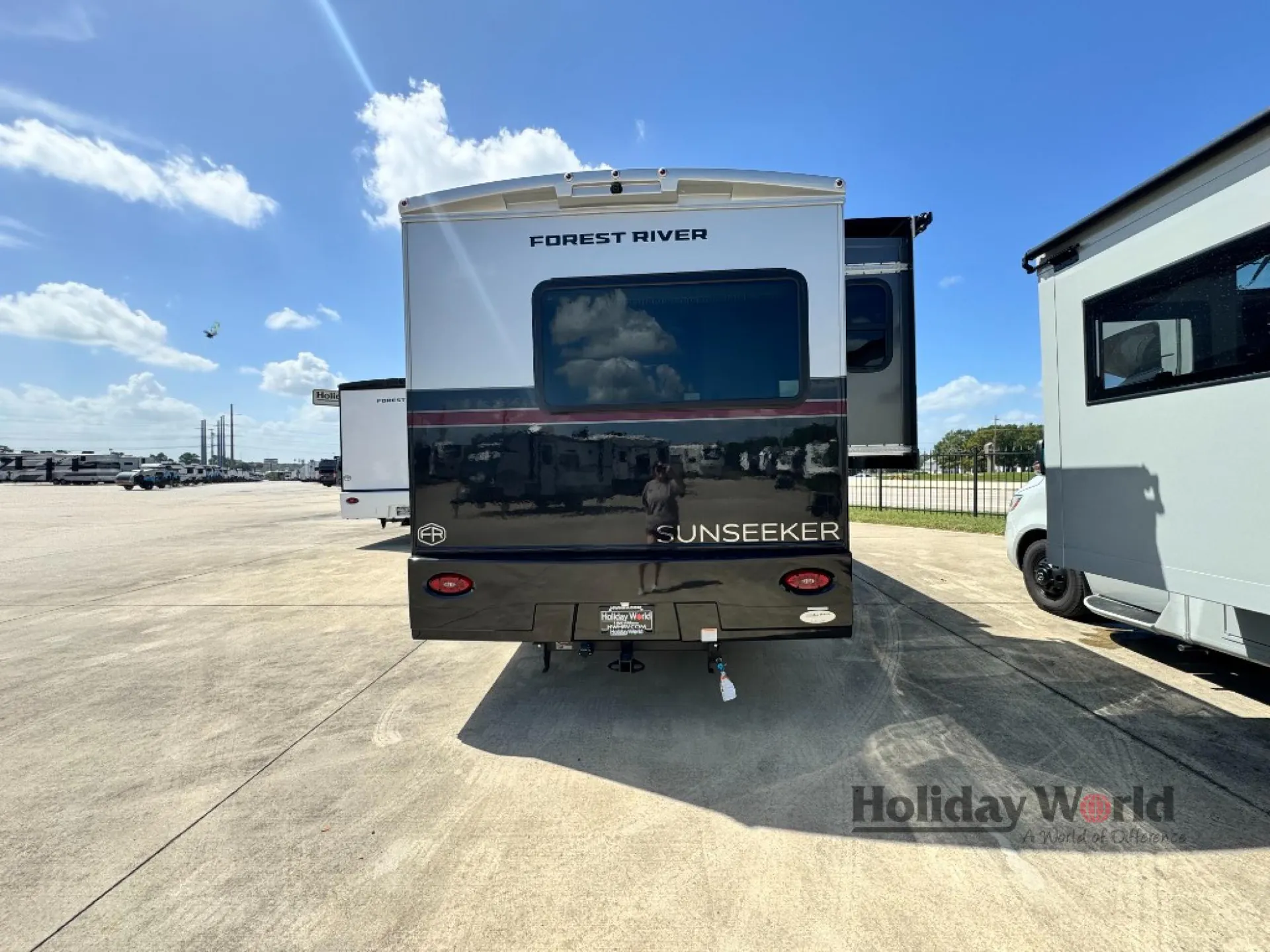 2027 Forest River Sunseeker 3010DS — Photo 6