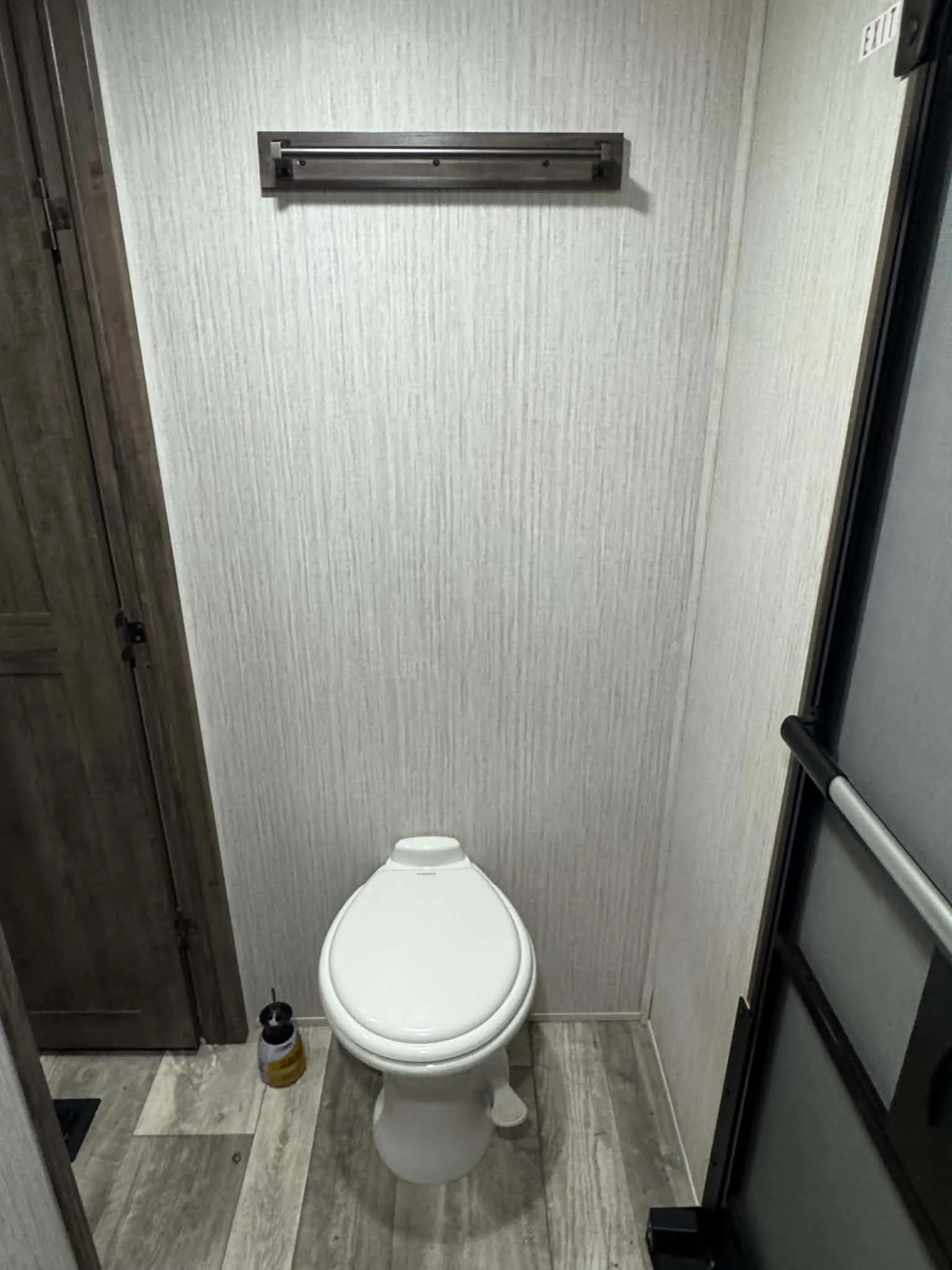 2021 Forest River Sandpiper 3330BH — Photo 7