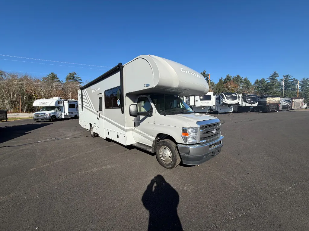 2027 Thor Motor Coach Chateau 29K - Photo 2