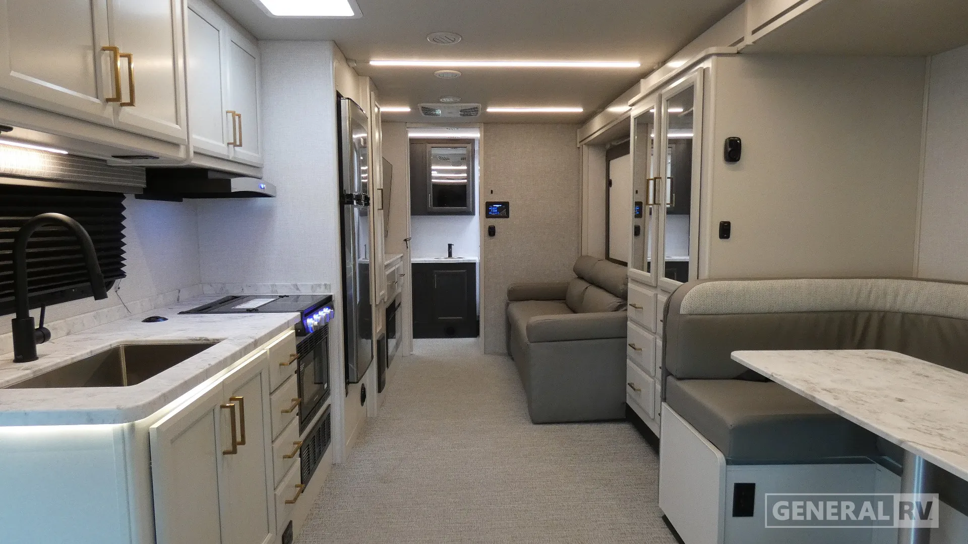 2026 Fleetwood Altitude 27U - Photo 3