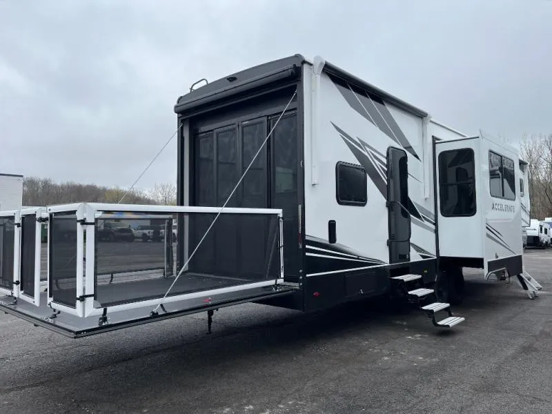 2026 KZ Accelerate 3311A - Photo 2
