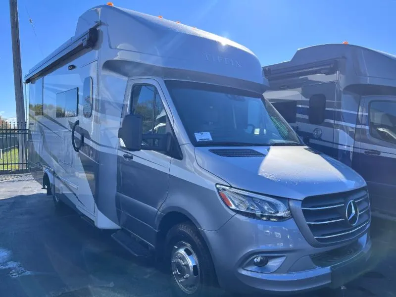 2026 Tiffin Wayfarer 25 XPW - Photo 2
