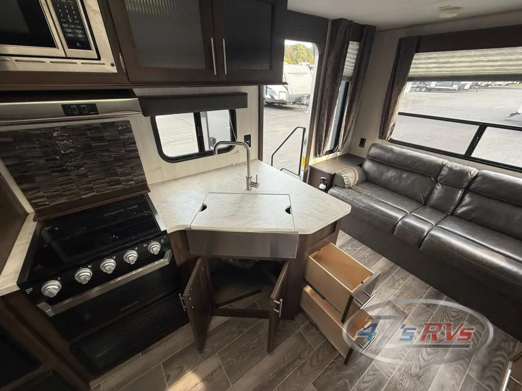 2019 Forest River Cherokee Grey Wolf 23MK, Photos photo 15