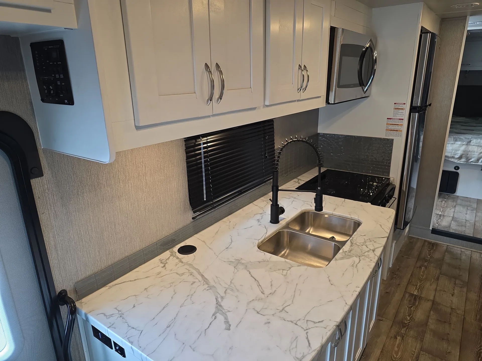 2024 Nexus Triumph 31T — living area main