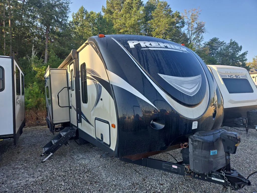 2017 Keystone Premier 26RBPR
