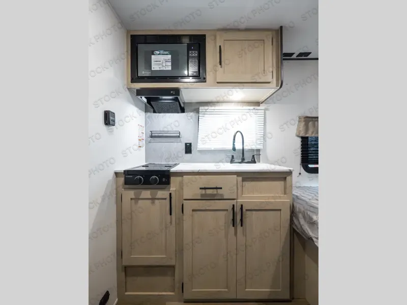 2027 Shasta Compact 16RE - Photo 4