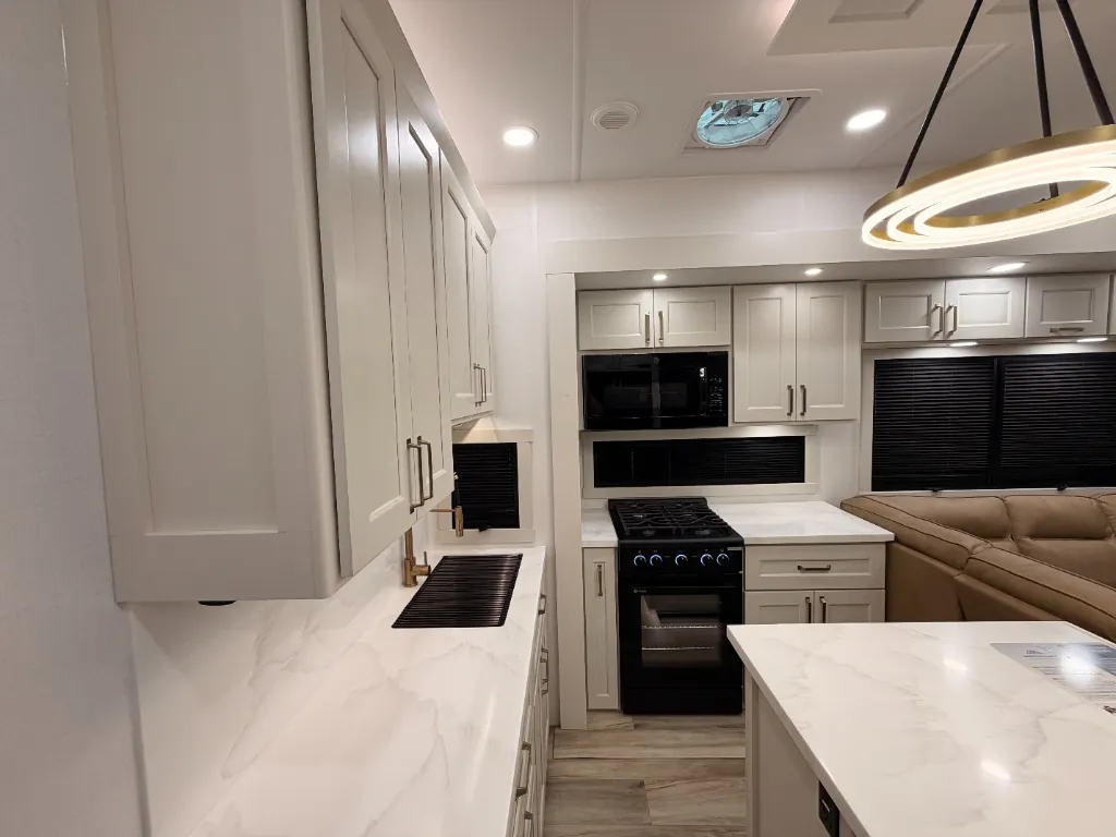 2027 Brinkley Model G 3970, Photos photo 22
