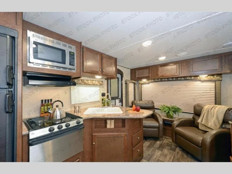 2017 Keystone RV Hideout 24RLSWE - Photo 2
