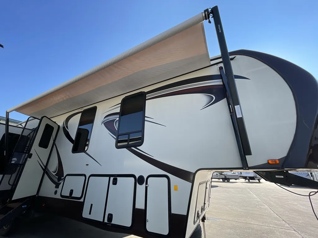2016 Forest River Sierra 355RE, Photos photo 17