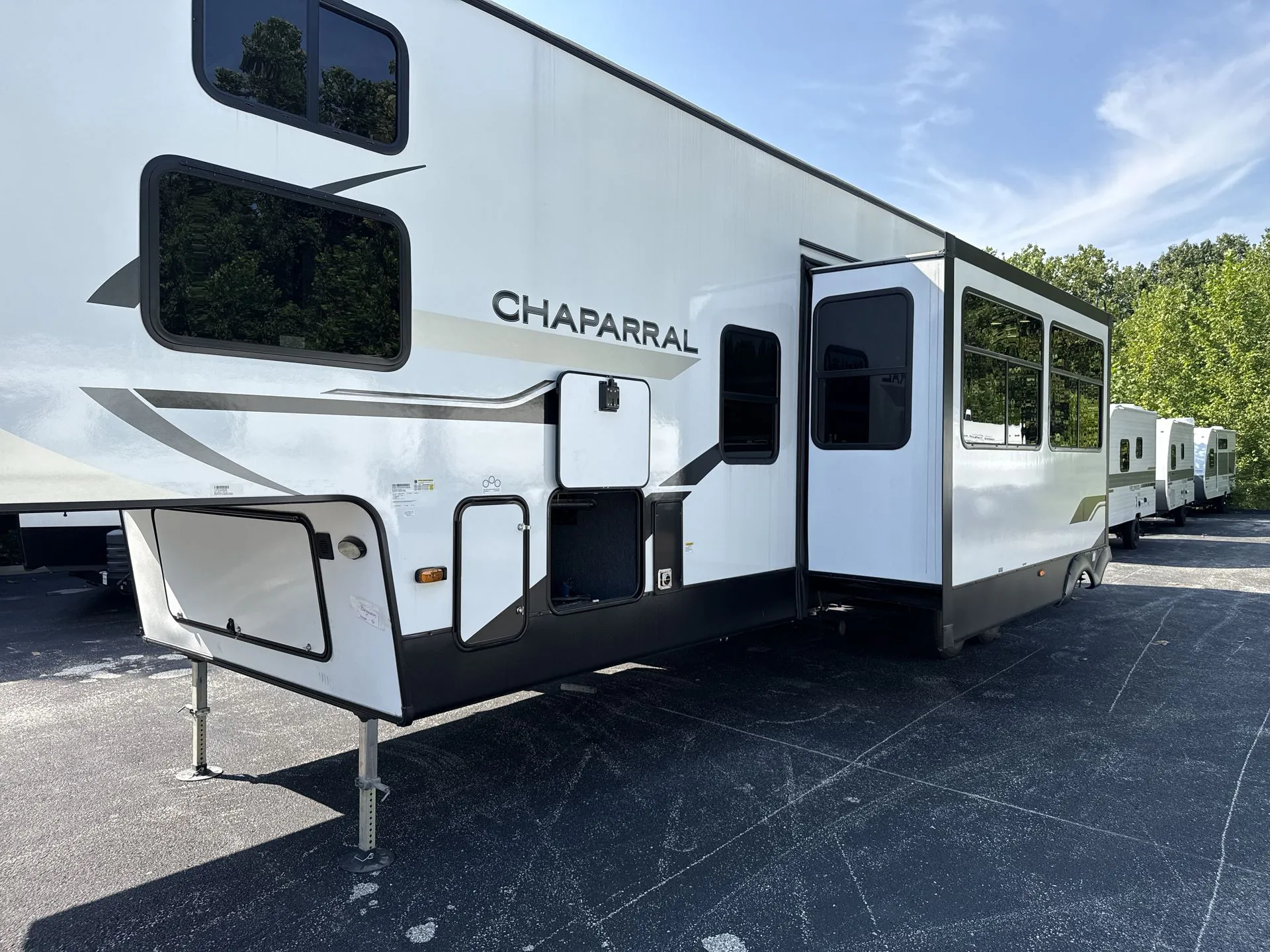 2025 Coachmen Chaparral 375BAF - Photo 2