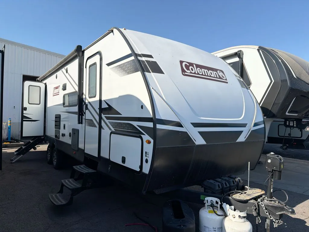 2023 Dutchmen Coleman Light 2835BH - Photo 2