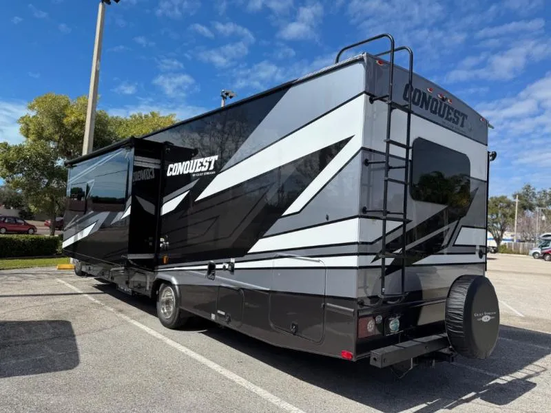 2026 Gulf Stream RV Conquest 6320D - Photo 3