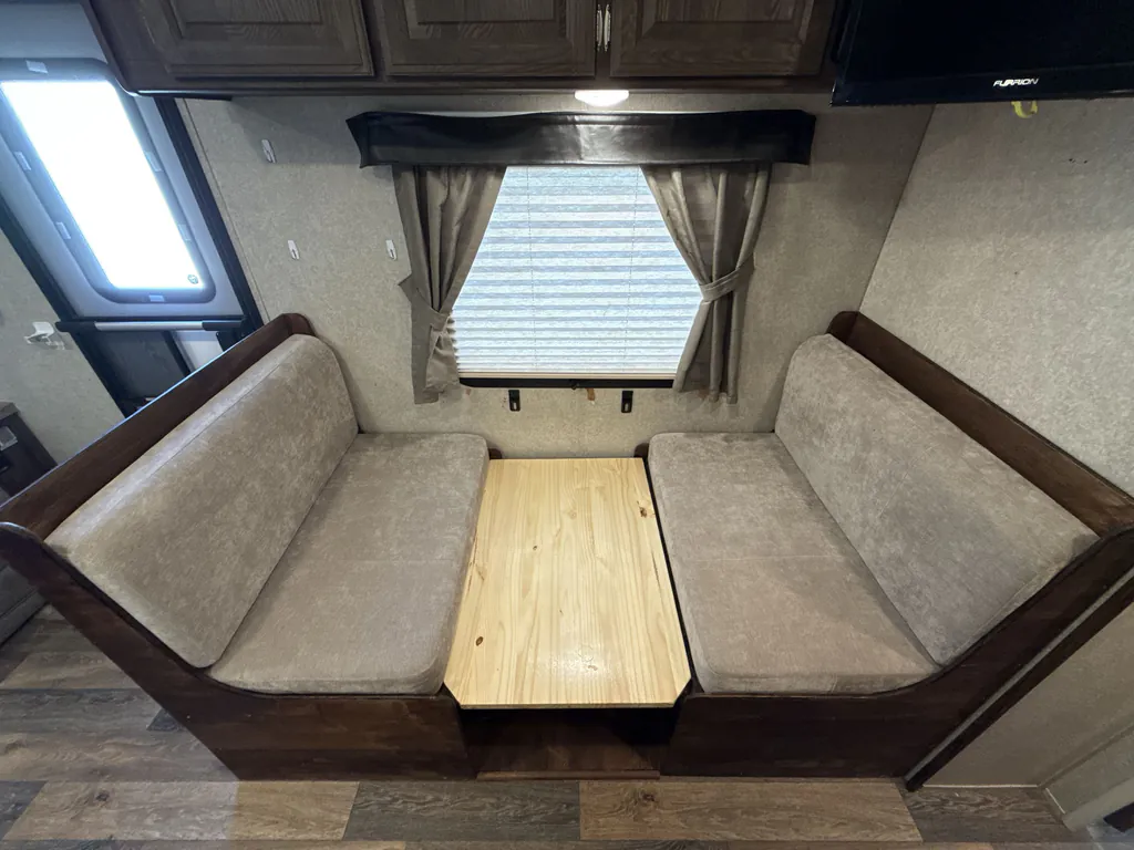2016 Forest River Rockwood Mini Lite 1905, Photos photo 7