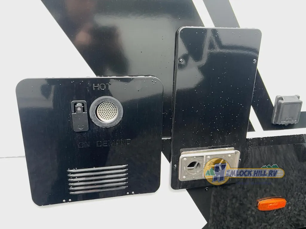 2026 Brinkley Model Z 3600, Photos photo 5