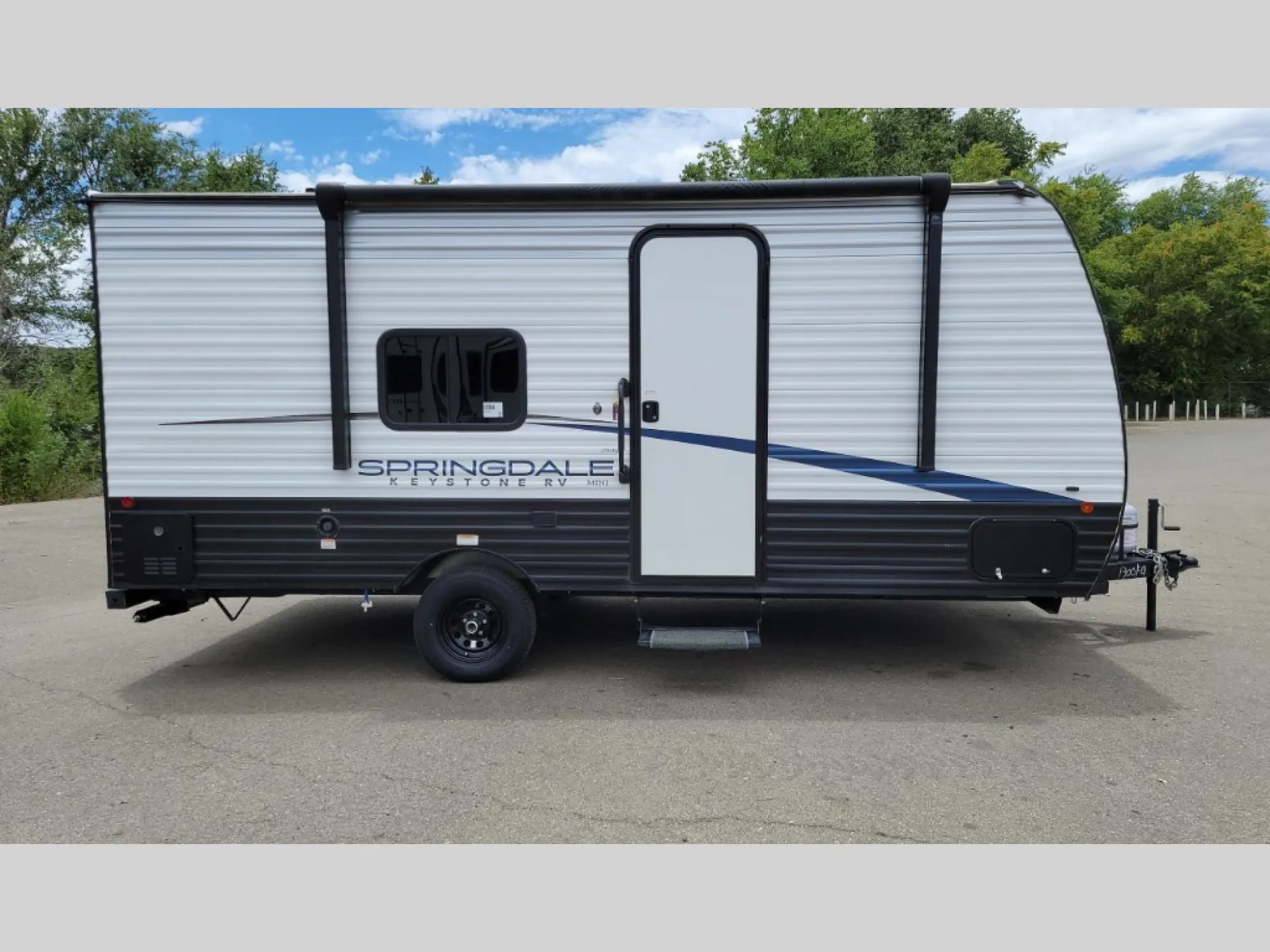 2024 Keystone Springdale 1700FQ - Photo 3