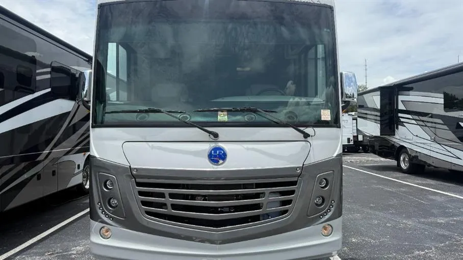 2025 Holiday Rambler Admiral 32N - Photo 3