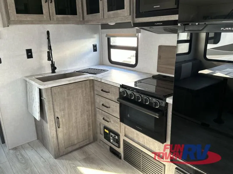 2023 Forest River Grand Surveyor 267RBSS - Photo 3