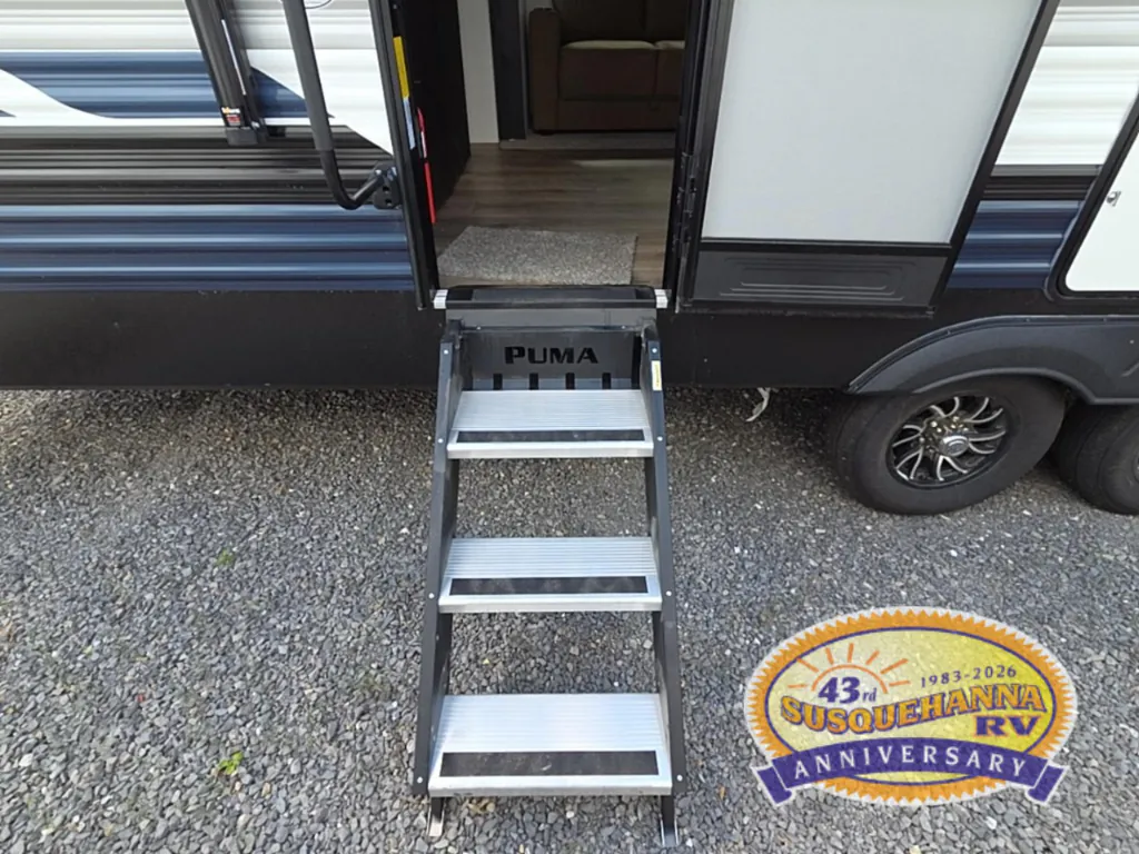 2027 Palomino Puma 337BH, Photos photo 7