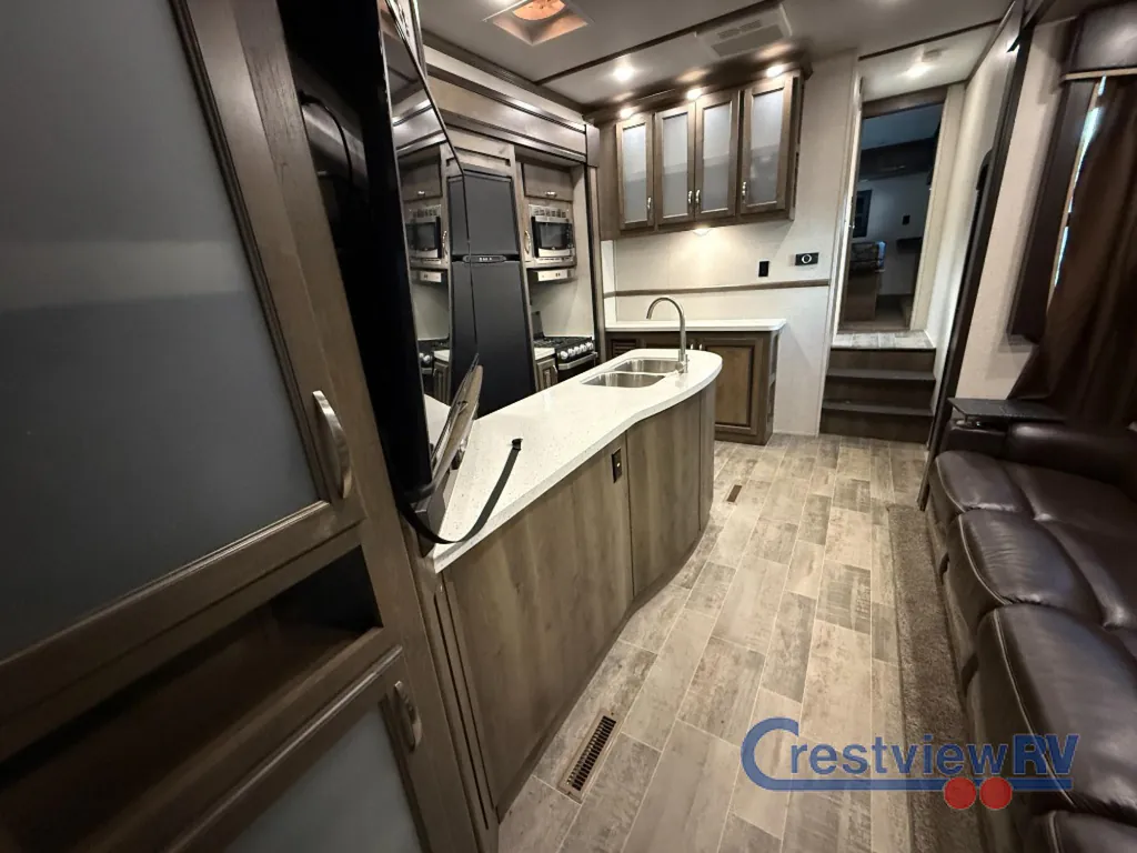 2020 Dutchmen Voltage Triton 3551, Photos photo 8