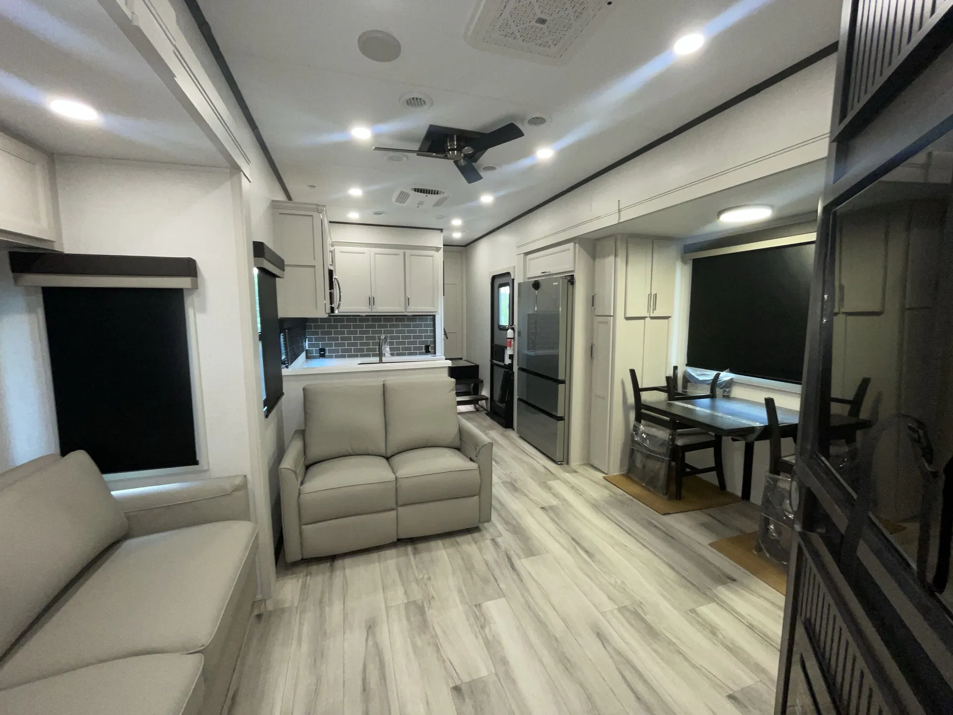 2026 Keystone Avalanche 380LT — living area main