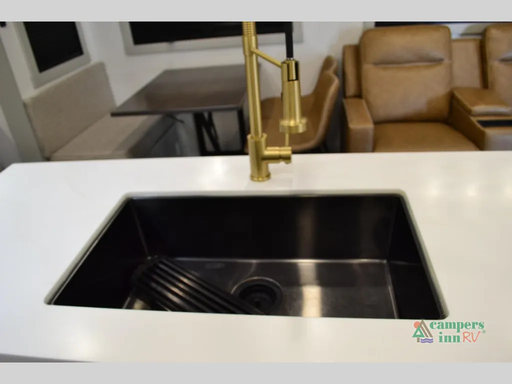 2025 Brinkley Model Z AIR 285, Photos photo 46