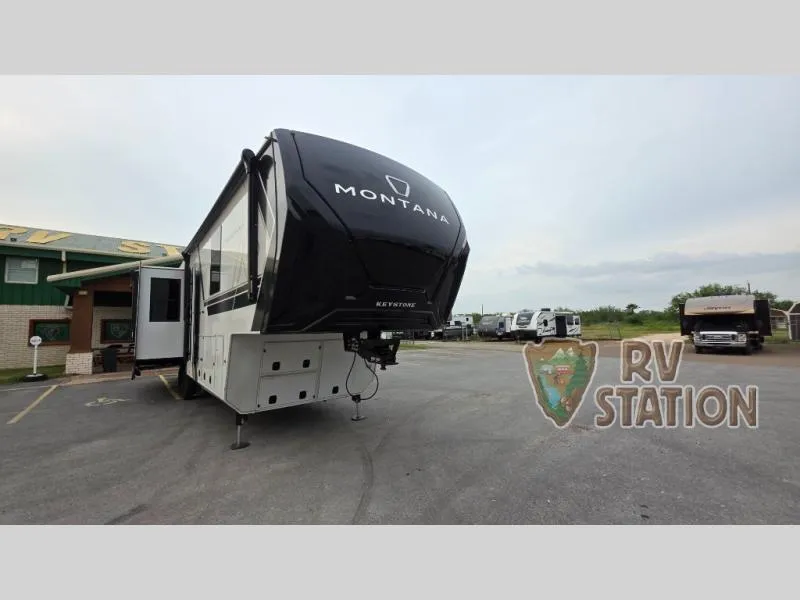 2026 Keystone Montana 3100RL - Photo 2
