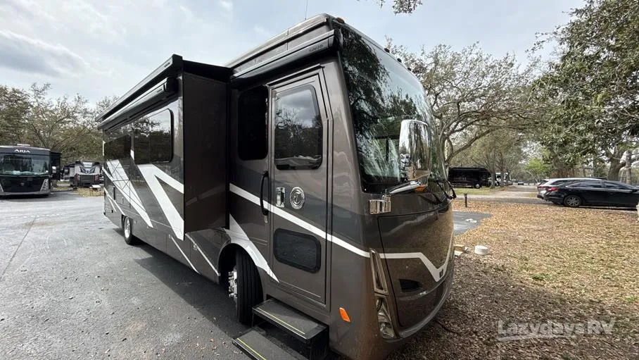2025 Tiffin Allegro Breeze 33 BR - Photo 2