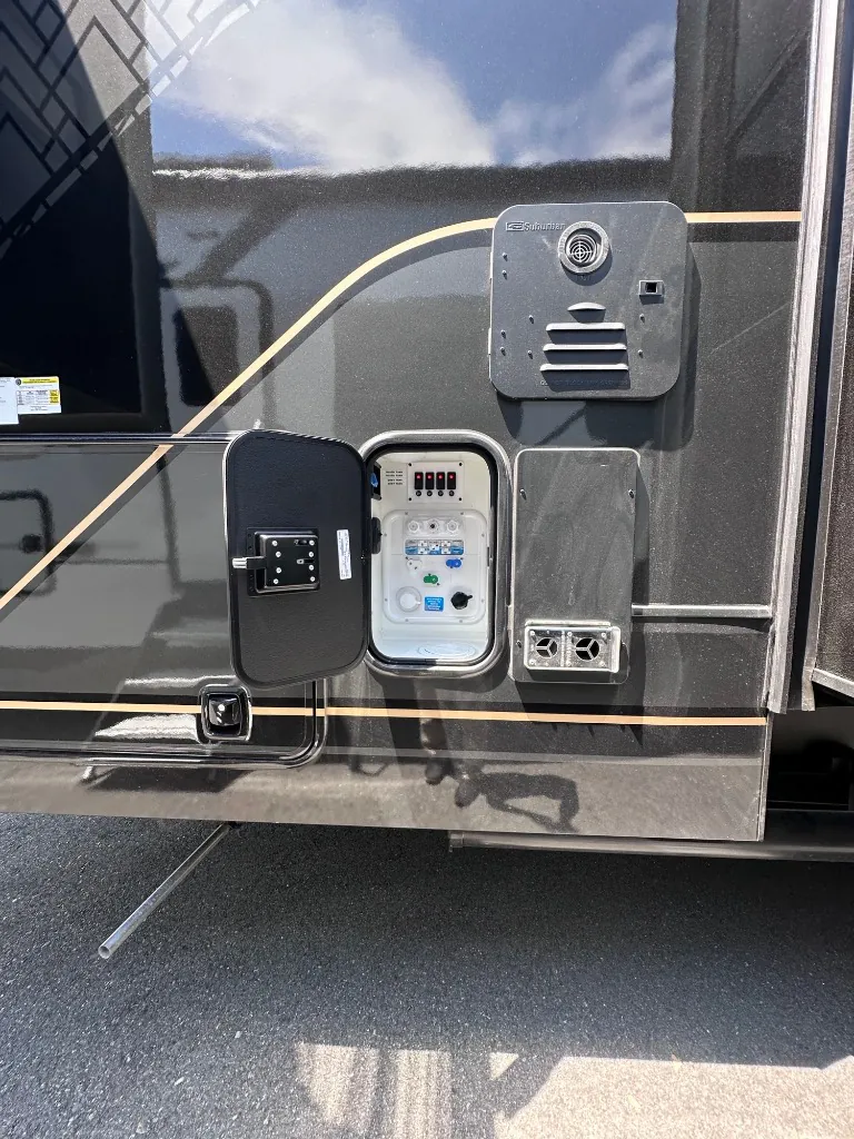 2026 Keystone Raptor 433, Photos photo 19
