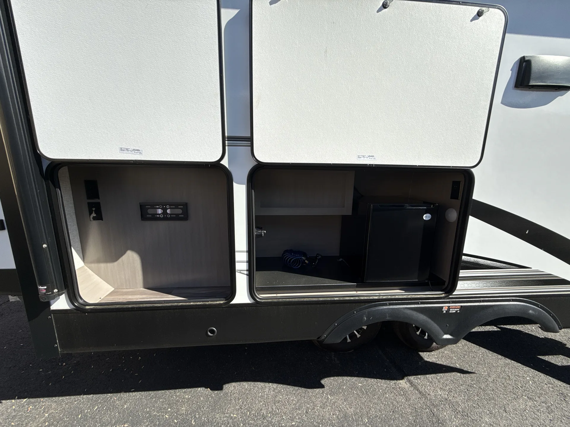 2024 Starcraft GSL 275RLS — living area main