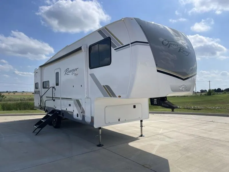 2026 Open Range RV Roamer 27RKSS - Photo 2