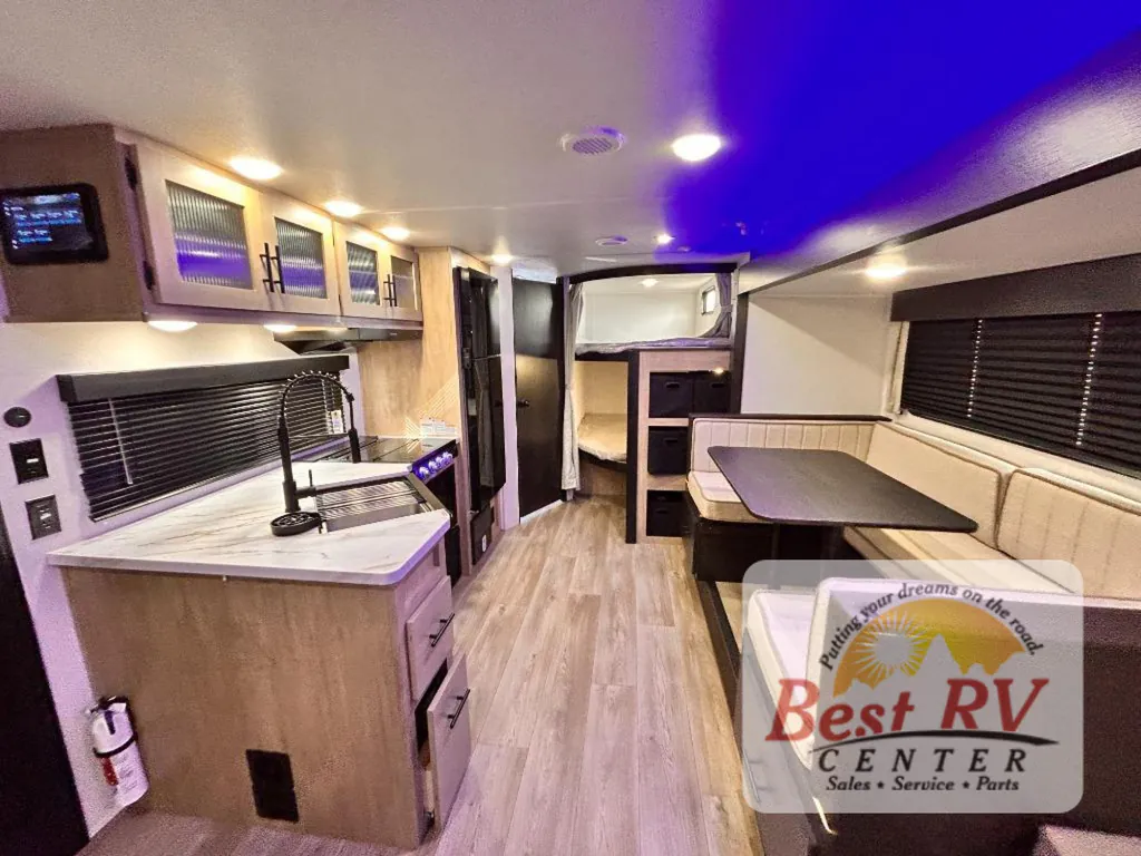 2027 Forest River Cherokee Grey Wolf 26KF, Photos photo 17