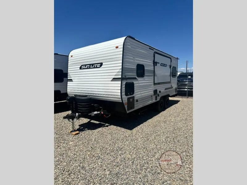 2026 Sunset Park RV Sun Lite 18TH - Main photo