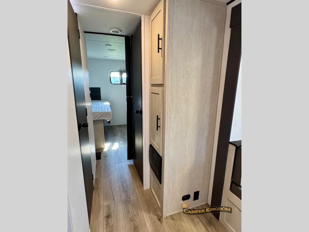2026 Shasta RVs i-5 Edition 532BEDS, Photos photo 20