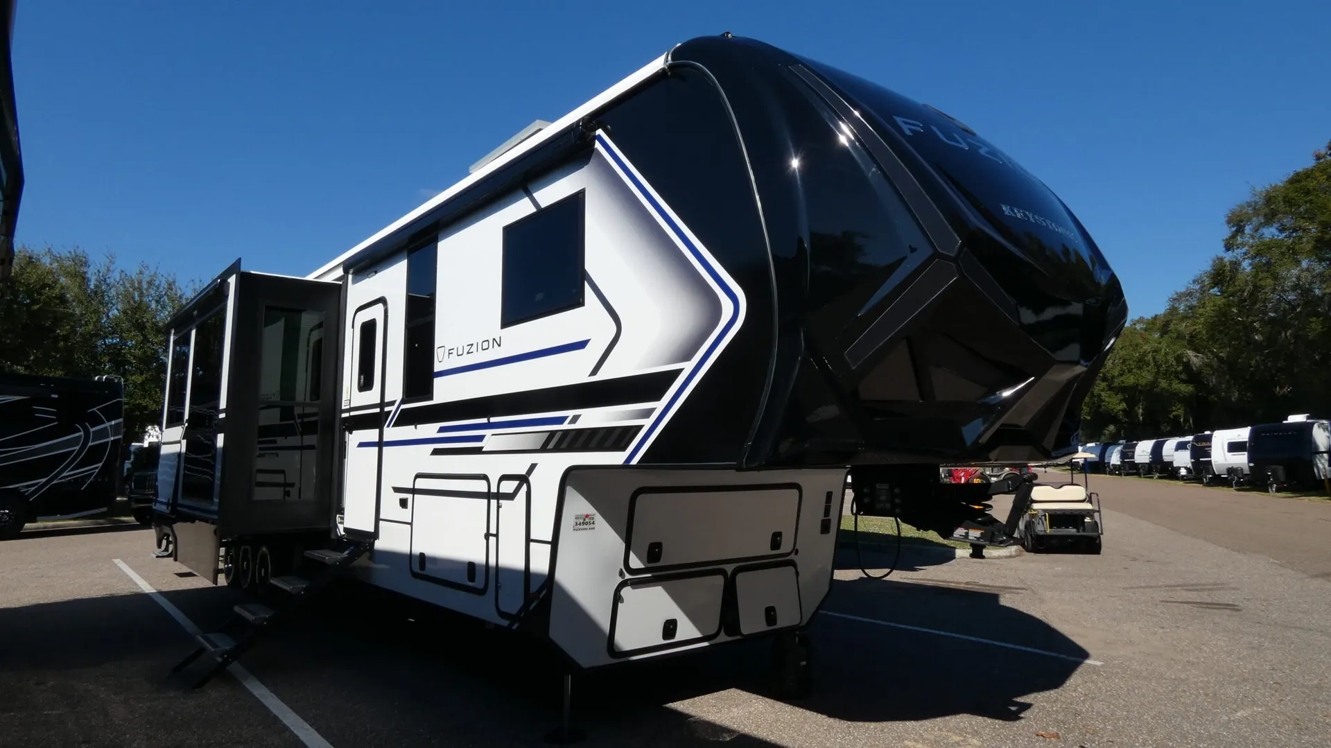 2026 Keystone Fuzion 440 - Photo 2