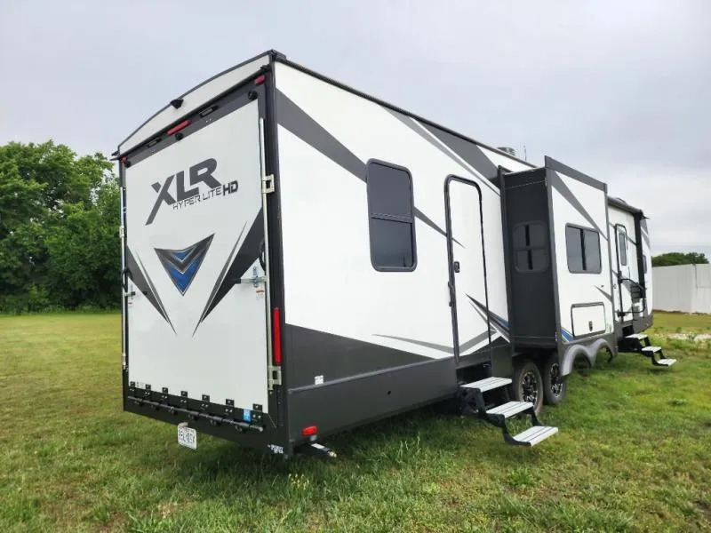 2021 Forest River RV XLR Hyper Lite 3310 - Photo 4