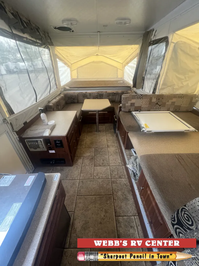 2011 Forest River Rockwood Premier 2317G, Photos photo 8