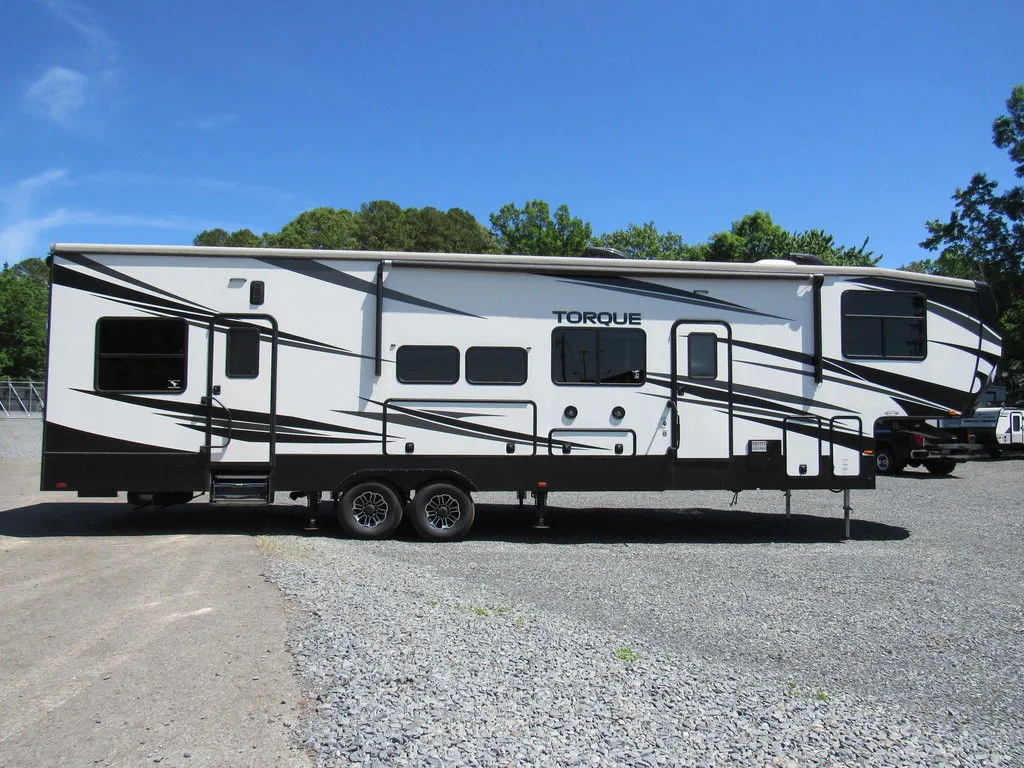 2020 Heartland Torque Fifth Wheel 371 - Photo 2