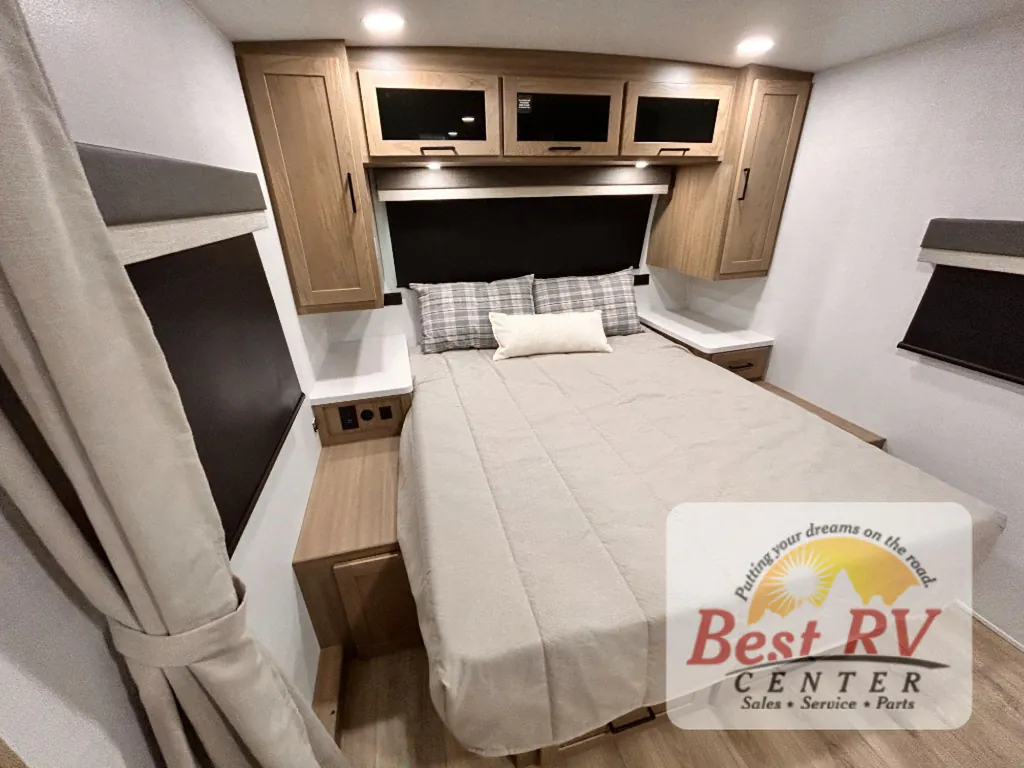 2027 Forest River Rockwood Mini Lite 2109S, Photos photo 19