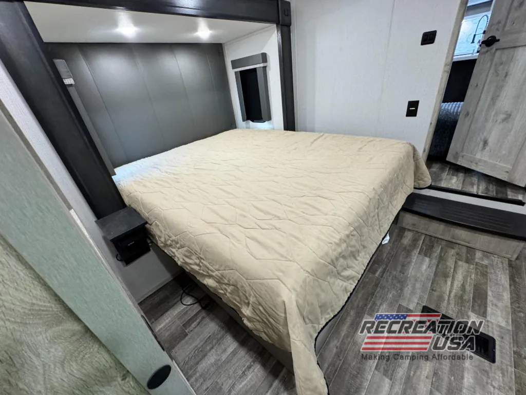 2023 Keystone Avalanche 390DS, Photos photo 34