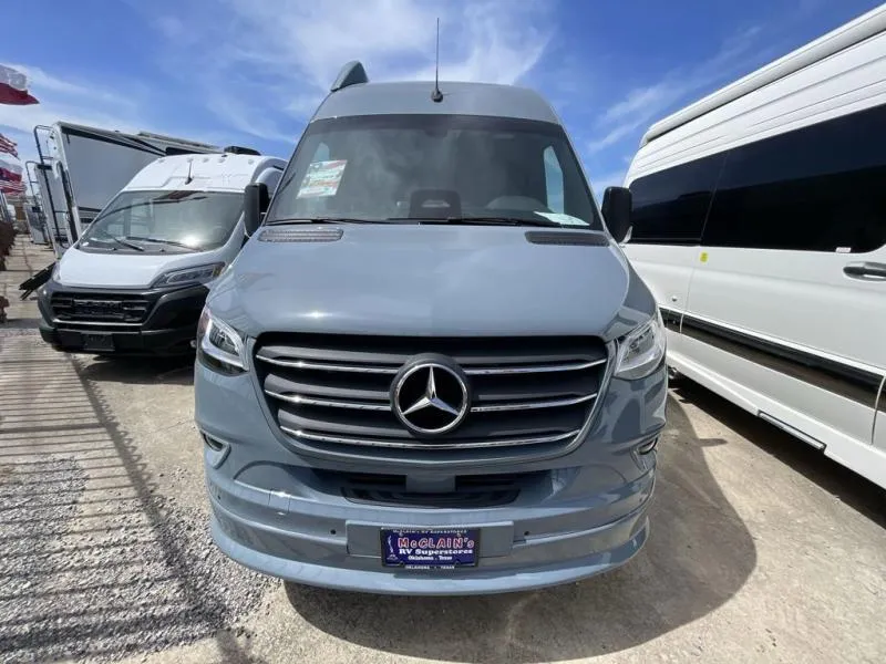2027 Grech RV Strada-ion AWD TOUR - Photo 4