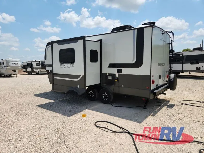 2026 Forest River Rockwood Mini Lite 2205S - Photo 4